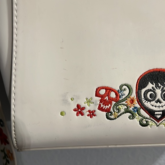 Loungefly Coco Guitar Bag - Picture 5 of 6